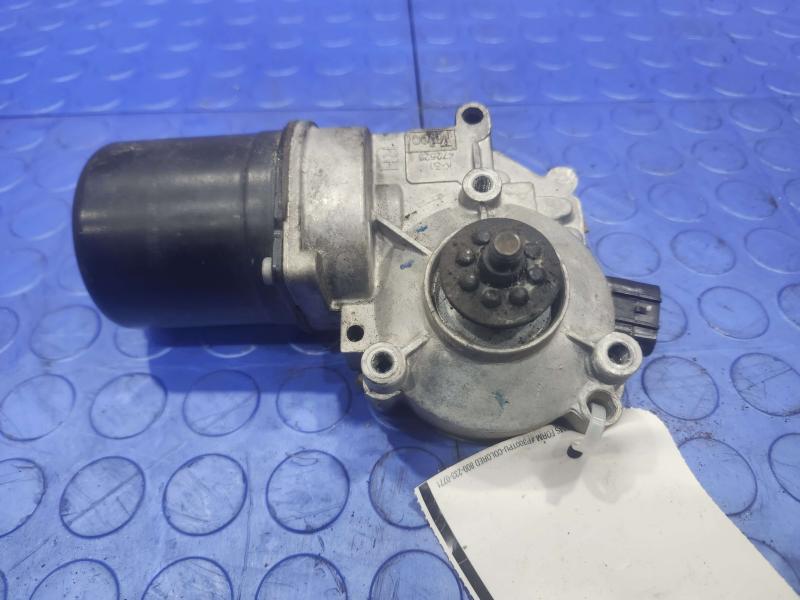 2014 Chevrolet Silverado 1500 Wiper Motor Front