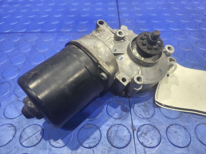 2014 Chevrolet Silverado 1500 Wiper Motor Front