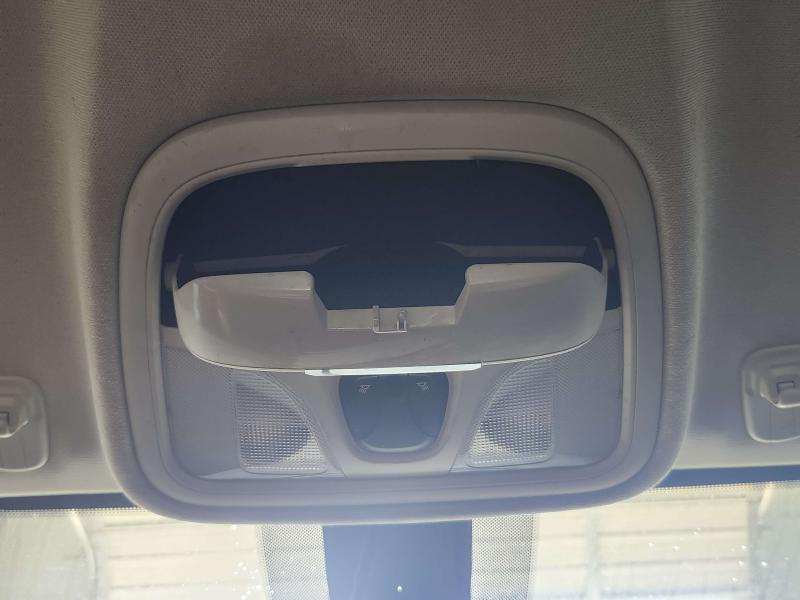 2017 Chrysler 200 Front Console