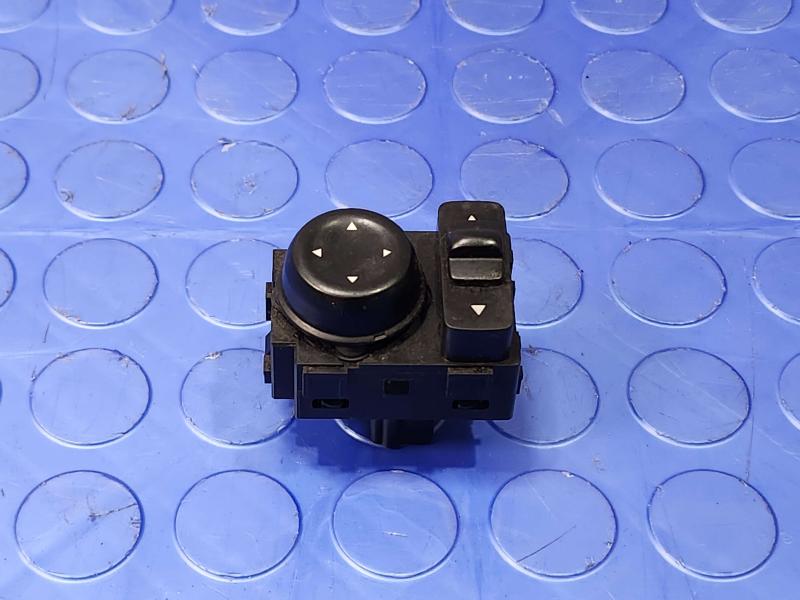 2022 Nissan Altima Door Switch Front
