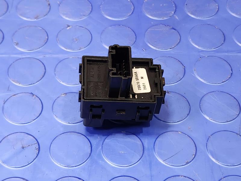 2022 Nissan Altima Door Switch Front