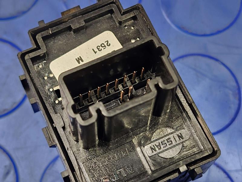 2022 Nissan Altima Door Switch Front