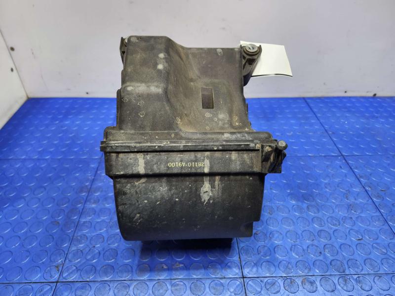 2015-2018 Kia Sedona Engine OEM Air Cleaner Box Assembly Genuine 28110A9100