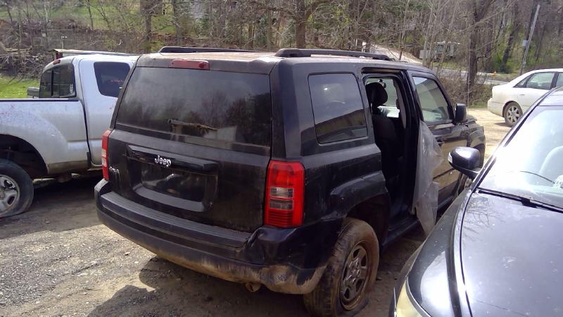 2012 - 2017 Jeep Patriot Radio Surround Bezel Trim OEM 1PL23TRMAA