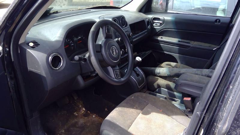 2012 Jeep Patriot Front Door Latch