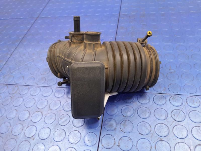 2020-2024 Kia Soul 2.0L Engine Air Intake Tube Genuine OEM 28140J9200
