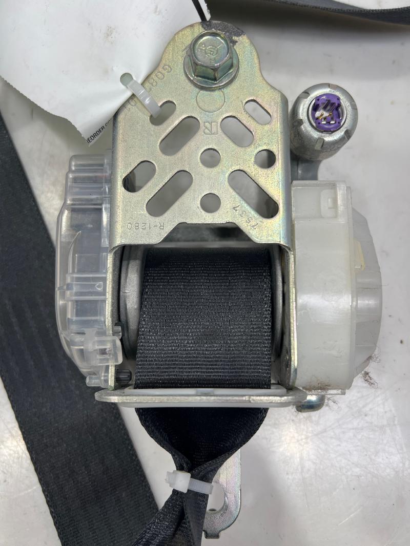 2014 Subaru Forester Front Seat Belt