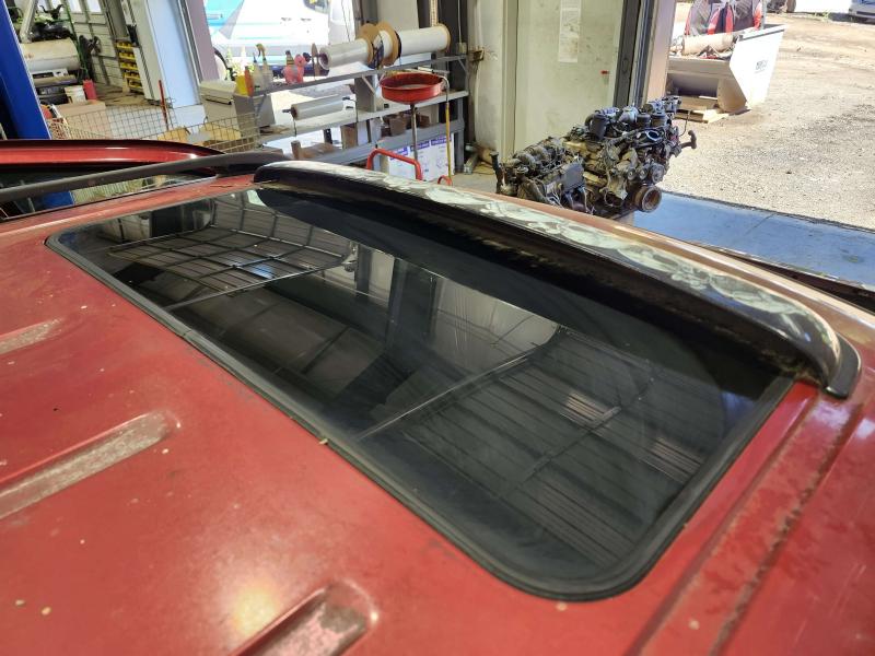 2004 Ford Explorer Roof Glass (Glass Only)