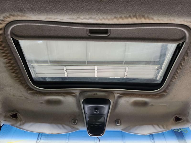 2004 Ford Explorer Roof Glass (Glass Only)
