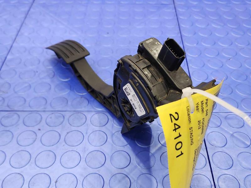 2012-2018 Ford Focus Accelerator Pedal Assembly Genuine OEM Part BV61-9F836-AB
