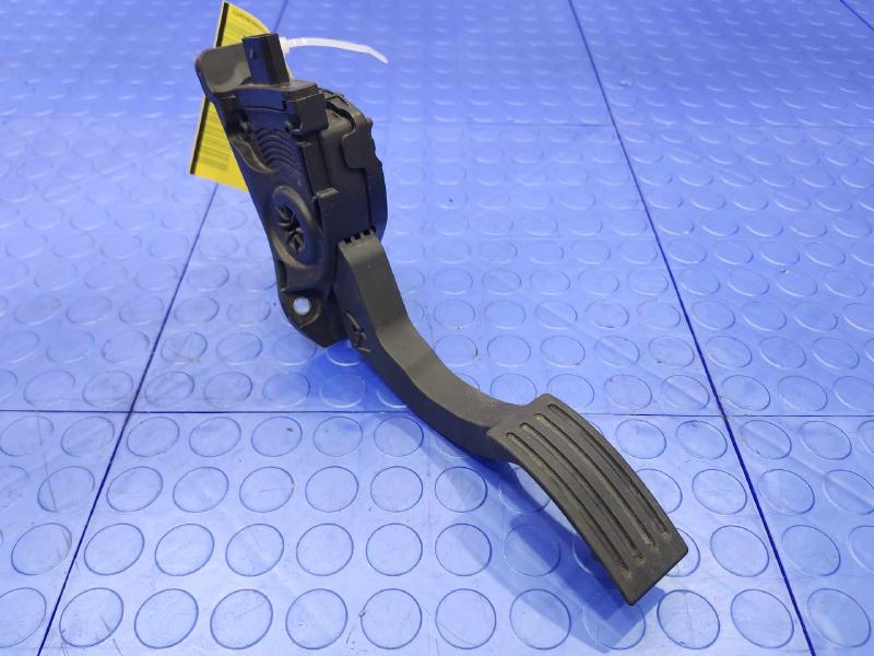 2012-2018 Ford Focus Accelerator Pedal Assembly Genuine OEM Part BV61-9F836-AB