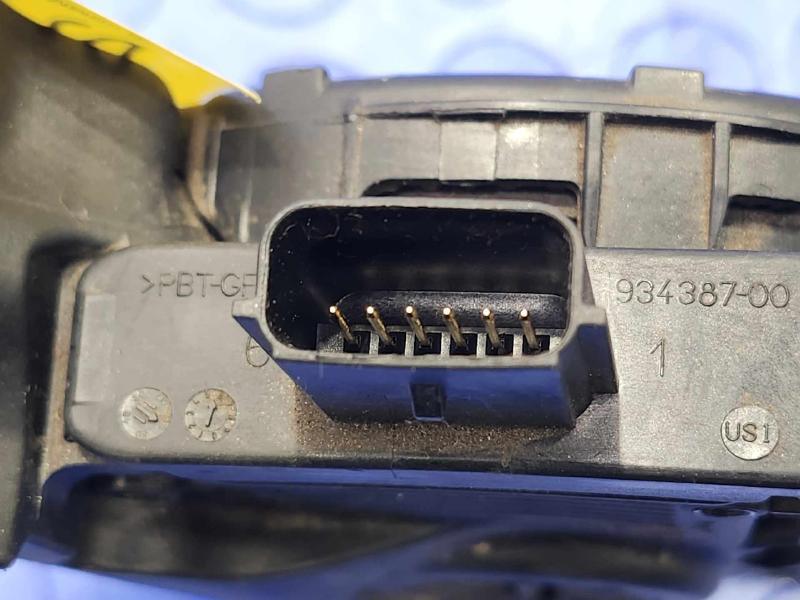 2012-2018 Ford Focus Accelerator Pedal Assembly Genuine OEM Part BV61-9F836-AB