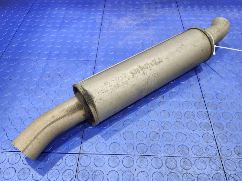 2013 Chrysler 300 Muffler