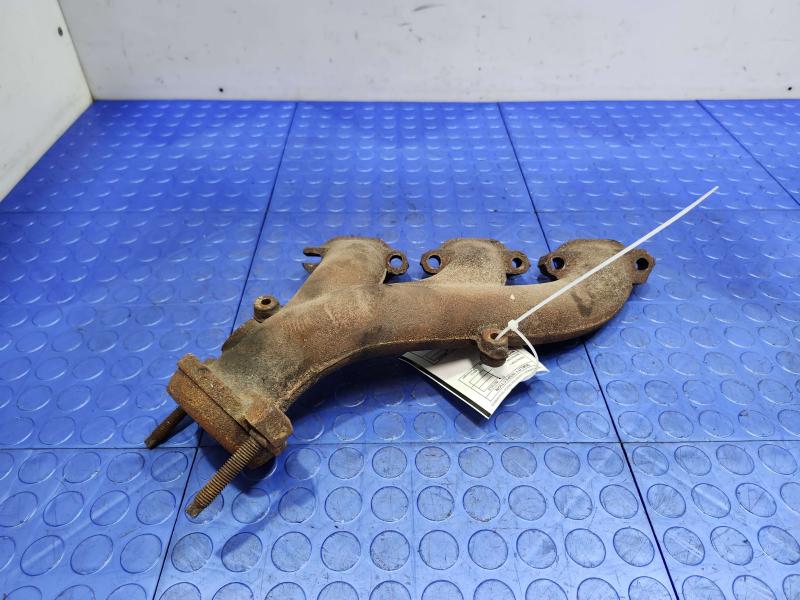 2010 Dodge Challenger Exhaust Manifold