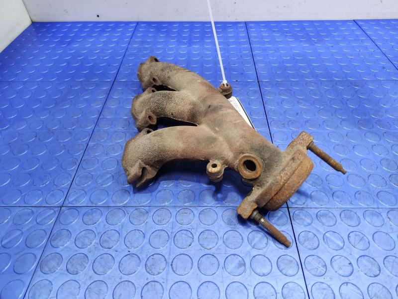 2010 Dodge Challenger Exhaust Manifold