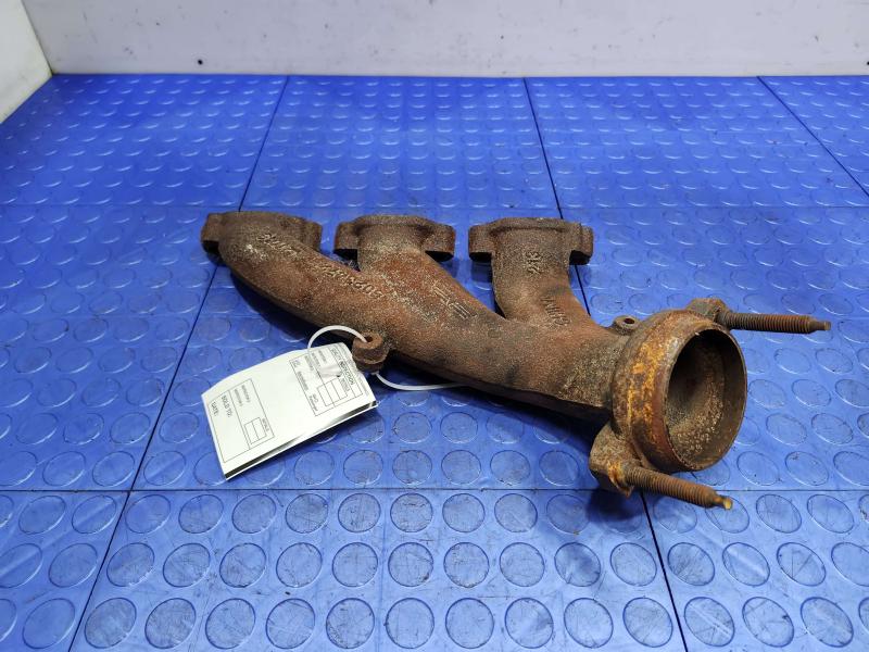 2010 Dodge Challenger Exhaust Manifold
