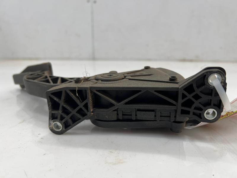 2004 Chevrolet Colorado Pedal Assembly