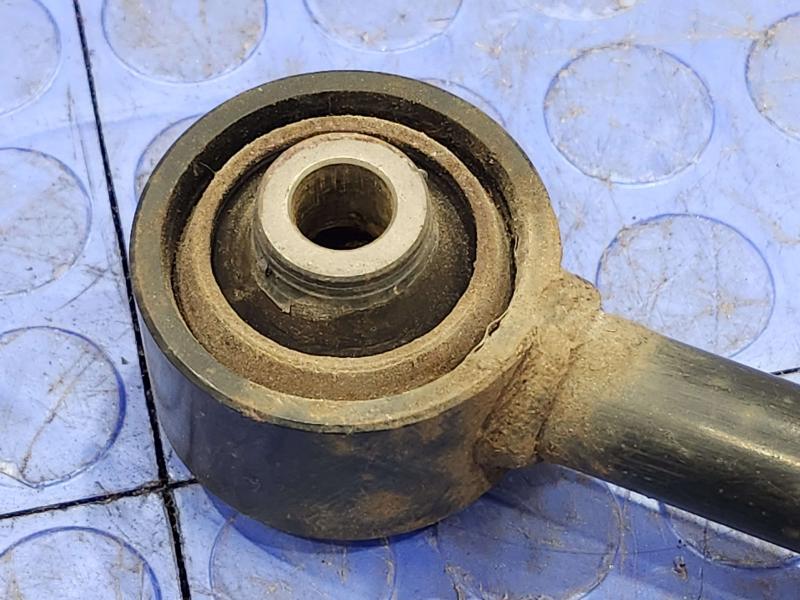 2017 Toyota Prius Lower Control Arm Rr