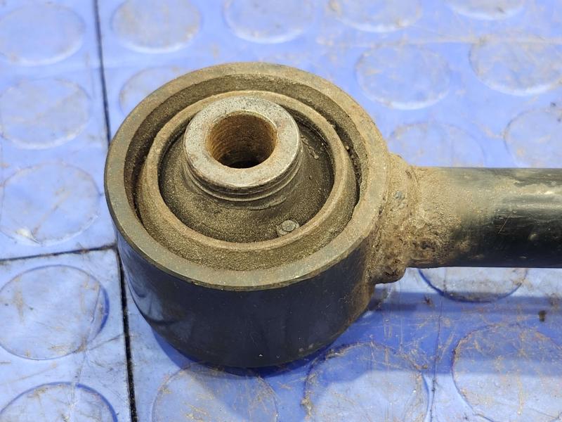 2017 Toyota Prius Lower Control Arm Rr