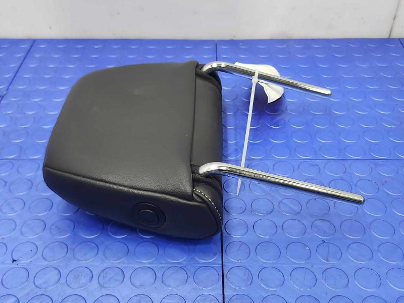2014 Ford Mustang Headrest