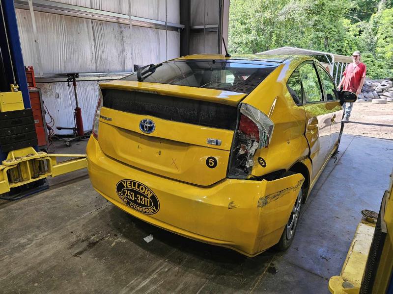 2014 Toyota Prius Front Door Latch