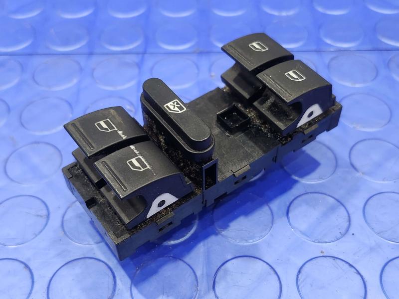 2016 Volkswagen Jetta Door Switch Front