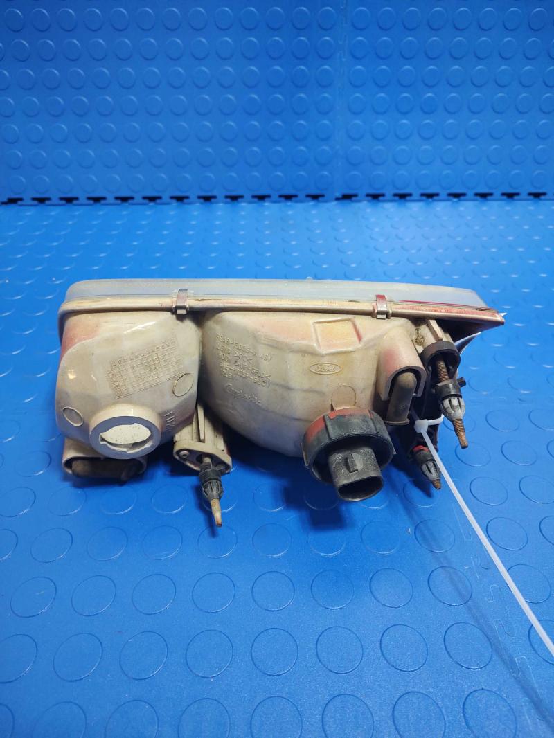 2003 - 2011 Ford Crown Victoria Headlamp Assembly RH Passenger Side OEM 4W7Z13008B