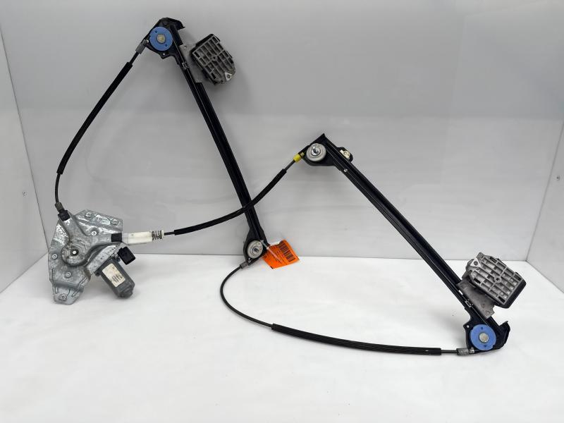 2016 Dodge Challenger Front Door Regulator