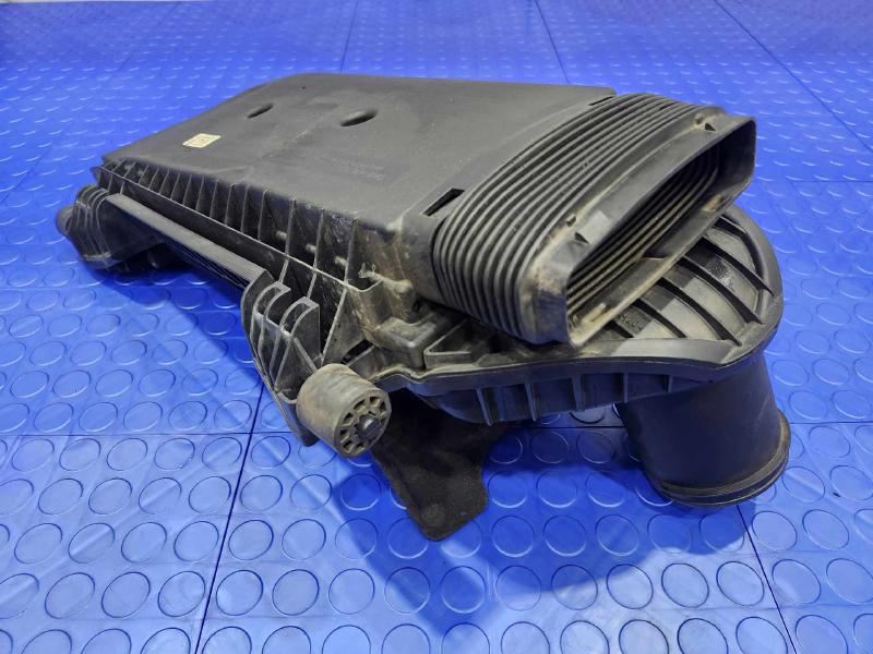 2012 Mercedes ML-Class Air Cleaner