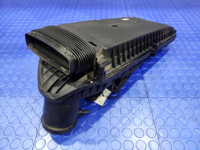 2012 Mercedes ML-Class Air Cleaner