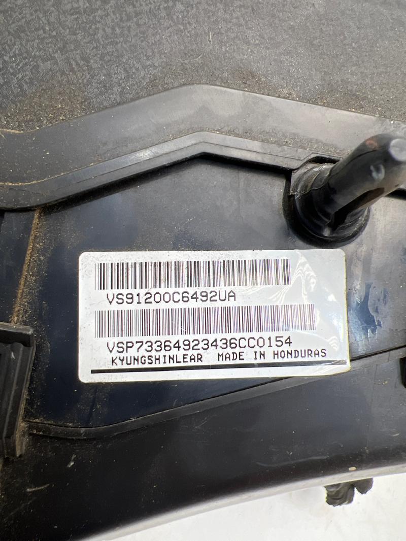 2017 Kia Sorento Engine Fuse Box