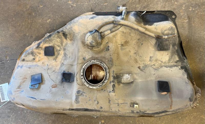 2000 - 2005 Toyota Celica Fuel Fuel Tank Gas Tank Assembly OEM 7700120770