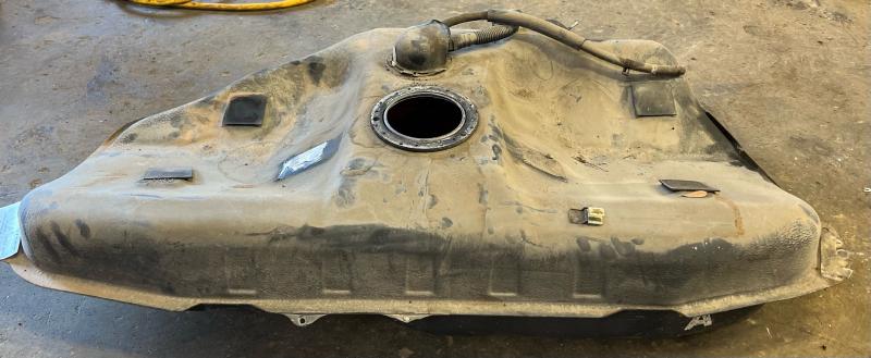 2000 - 2005 Toyota Celica Fuel Fuel Tank Gas Tank Assembly OEM 7700120770