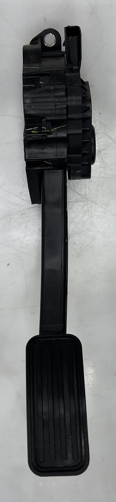 2015 - 2020 Ford Edge Accelerator Pedal Assembly OEM E1GC-9F836-JC