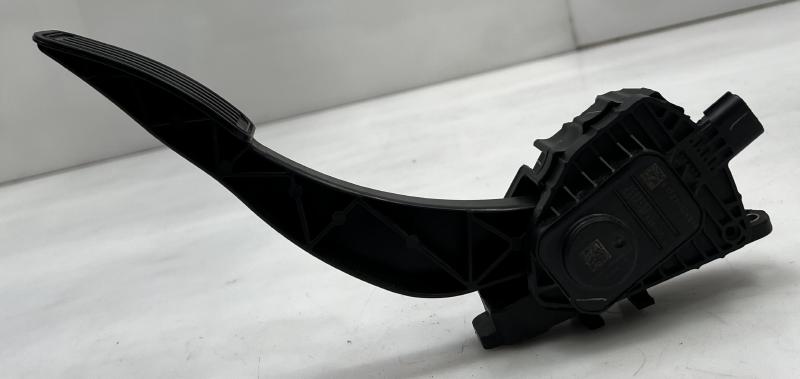 2015 - 2020 Ford Edge Accelerator Pedal Assembly OEM E1GC-9F836-JC