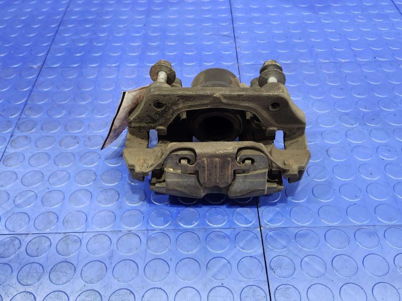 2008 BMW 128i Caliper