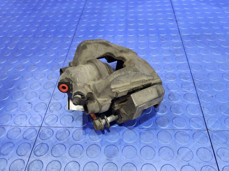 2008 BMW 128i Caliper