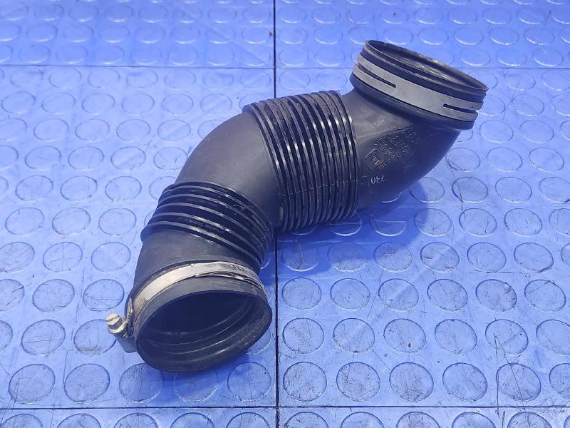 2015 Volkswagen Golf 2.0L TDI Engine Air Intake Hose Genuine OEM 5Q0129654F