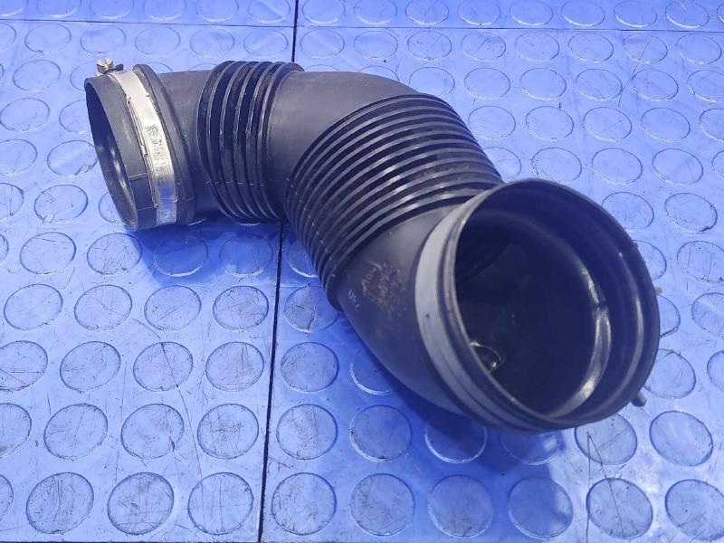 2015 Volkswagen Golf 2.0L TDI Engine Air Intake Hose Genuine OEM 5Q0129654F