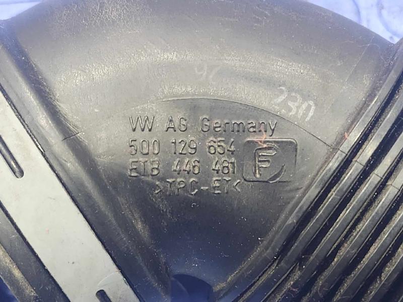 2015 Volkswagen Golf 2.0L TDI Engine Air Intake Hose Genuine OEM 5Q0129654F