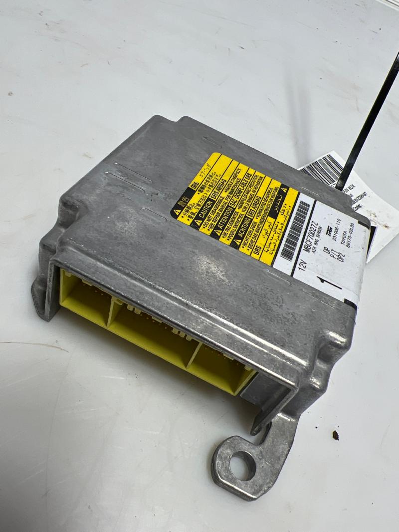 2004 Toyota Corolla Chassis Brain Box