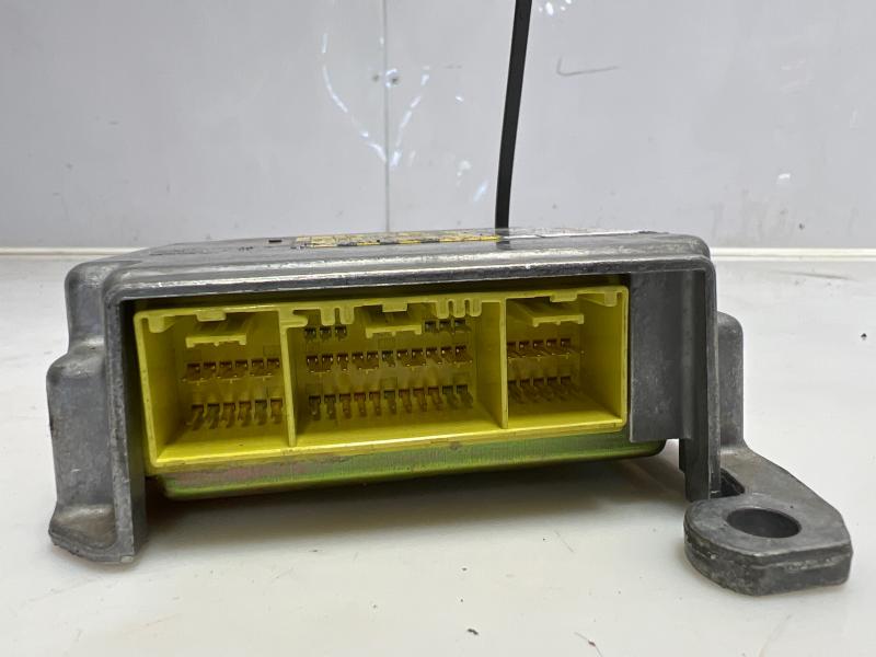 2004 Toyota Corolla Chassis Brain Box