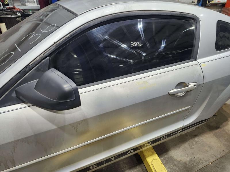 2006 Ford Mustang Front Door Glass/Window