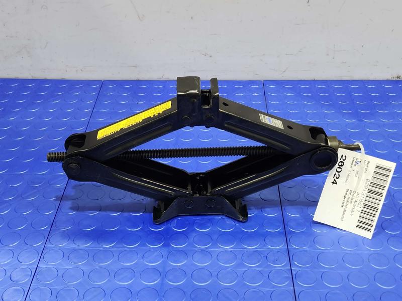 2008 Lexus LS 460 Jack Assembly