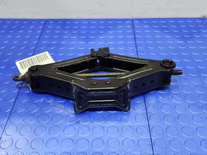 2008 Lexus LS 460 Jack Assembly
