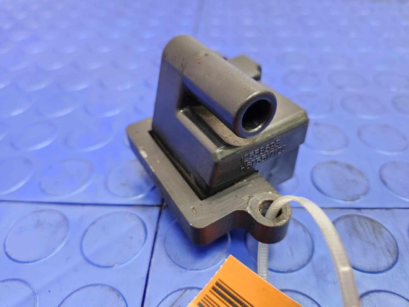 2003 Chevrolet Silverado 2500 Ignition Coil/Ignitor