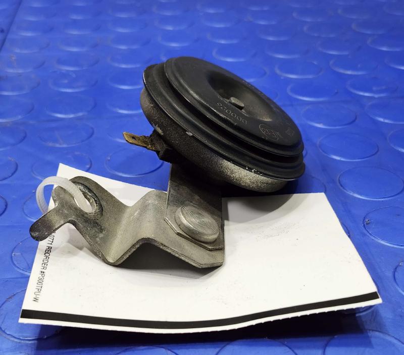 2014-2020 Infiniti QX60 High Note Horn Assembly Genuine OEM Part 256053JA0A