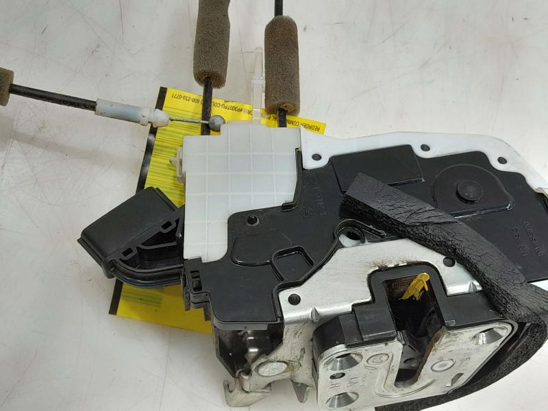 2019 Nissan Titan Front Door Latch