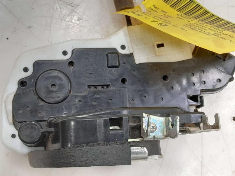2019 Nissan Titan Front Door Latch