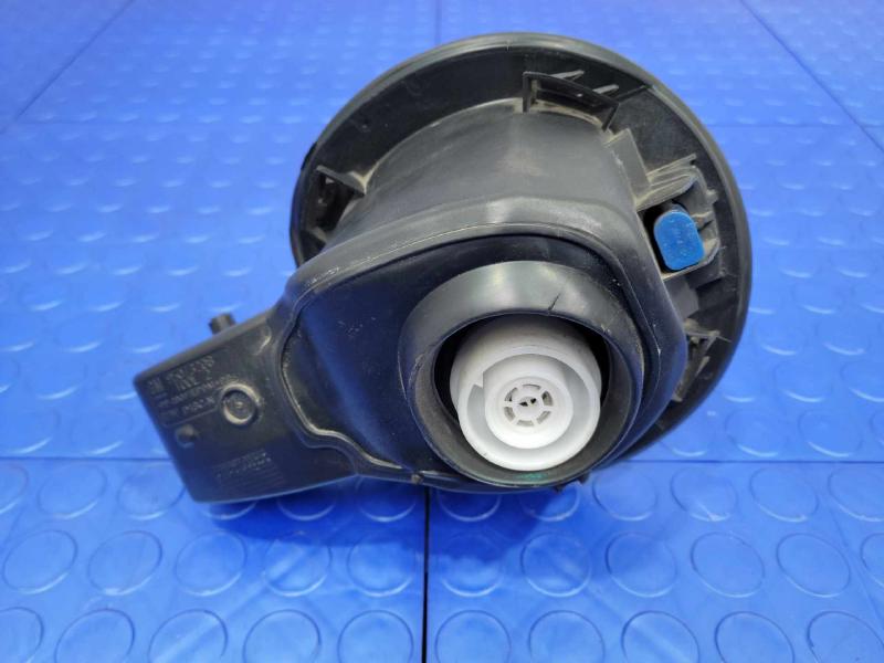 2014 Chevrolet Cruze Fuel Tank Door